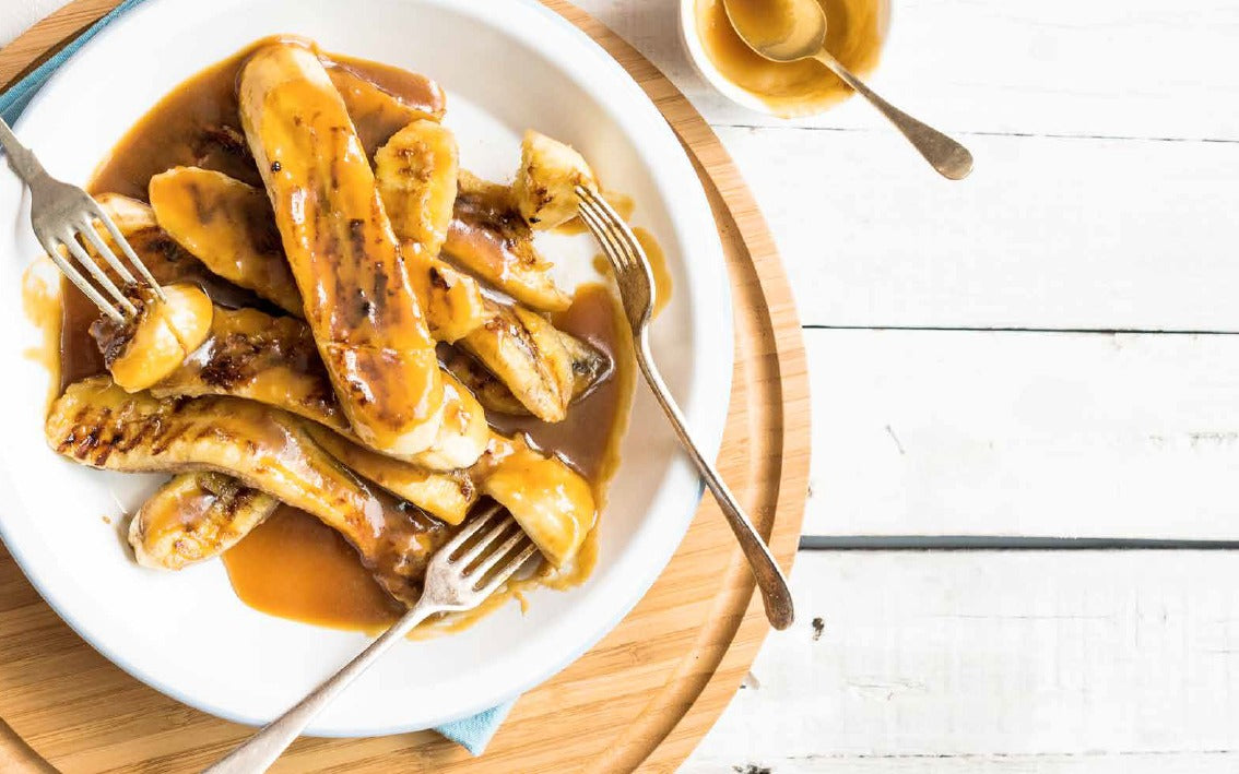GRILLEDE BANANER MED SALTET TOFFEE-SAUCE